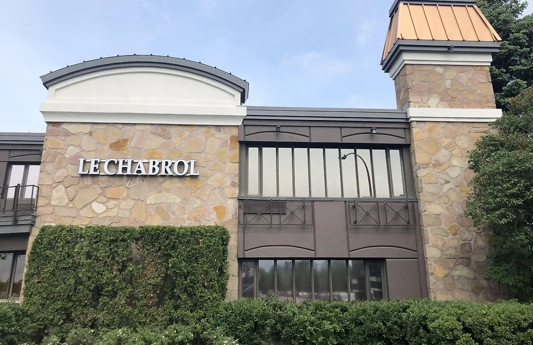 Le Chabrol Hotel&Suites-1